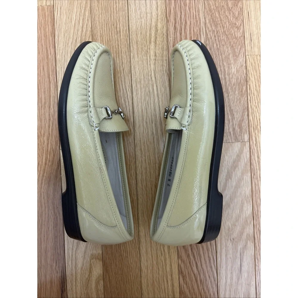 SAS‎ Tripad Comfort Slip On Loafers Butter Yellow Women's Size 9 Narrow